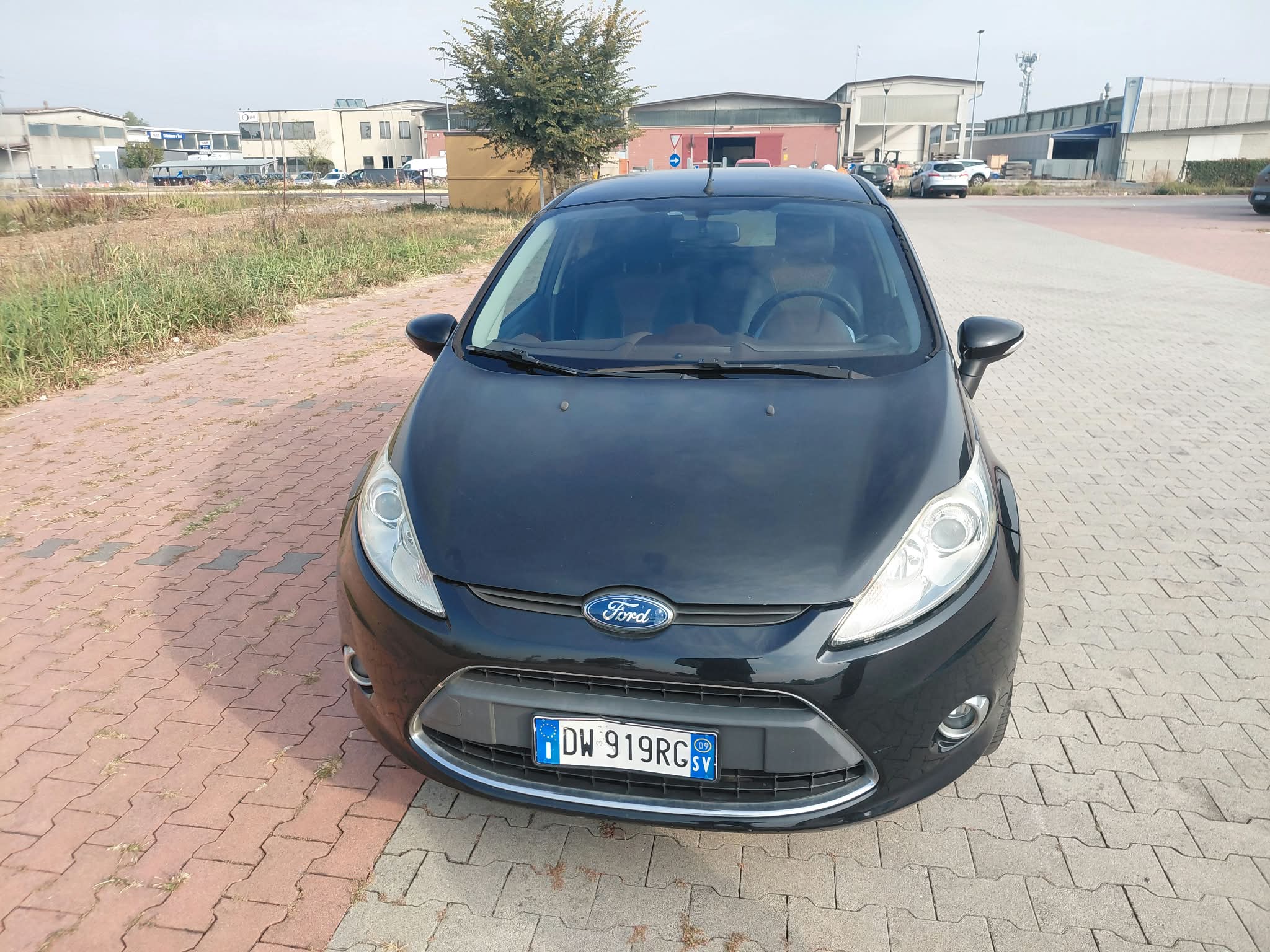 FORD FIESTA 1.4 TDCi 68CV – Allestimento Titanium (5 Porte) - immagine 4