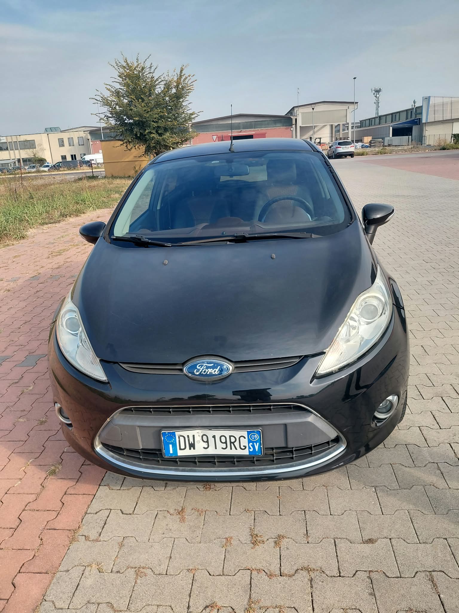 FORD FIESTA 1.4 TDCi 68CV – Allestimento Titanium (5 Porte) - immagine 6