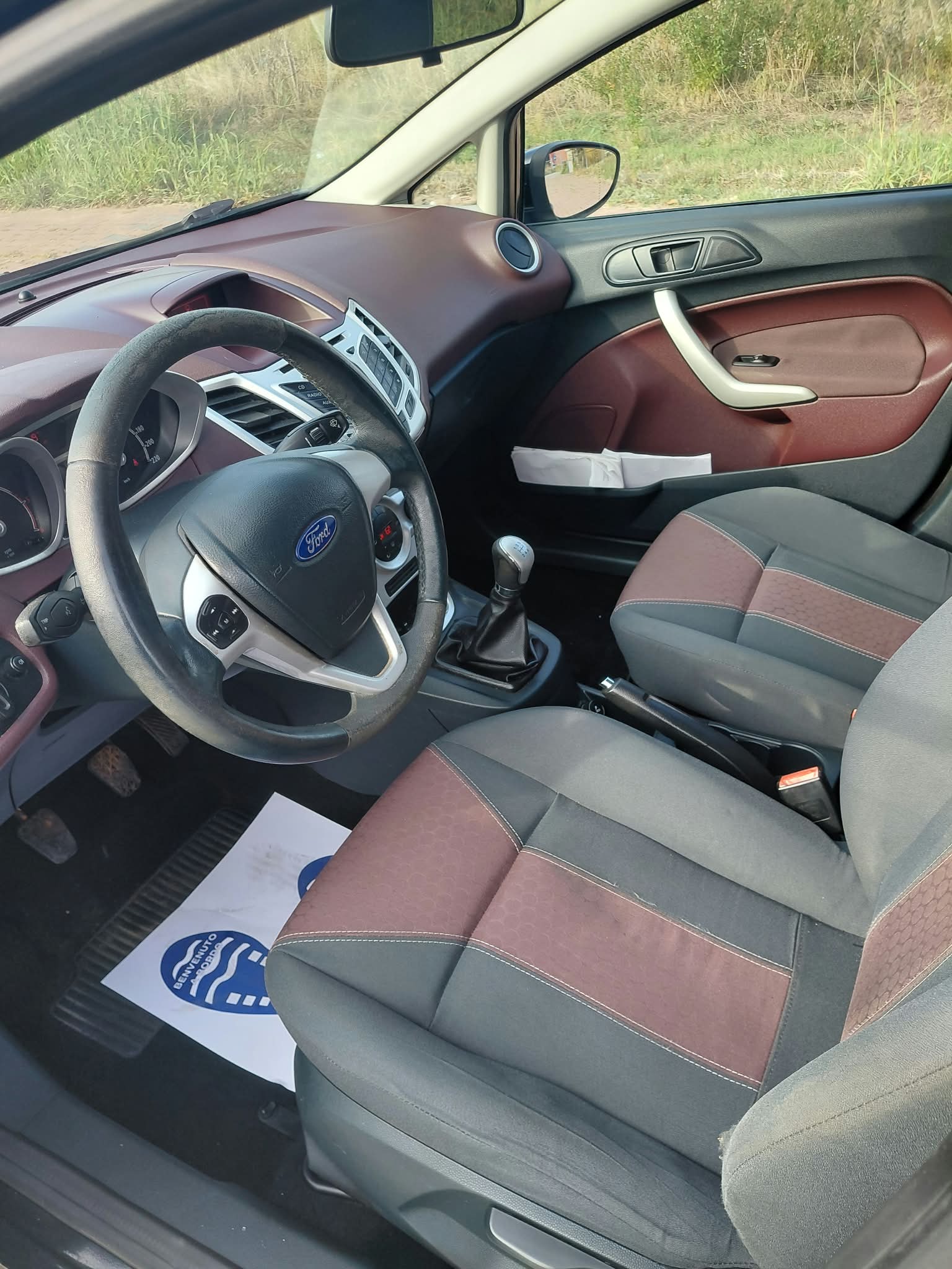 FORD FIESTA 1.4 TDCi 68CV – Allestimento Titanium (5 Porte) - immagine 8