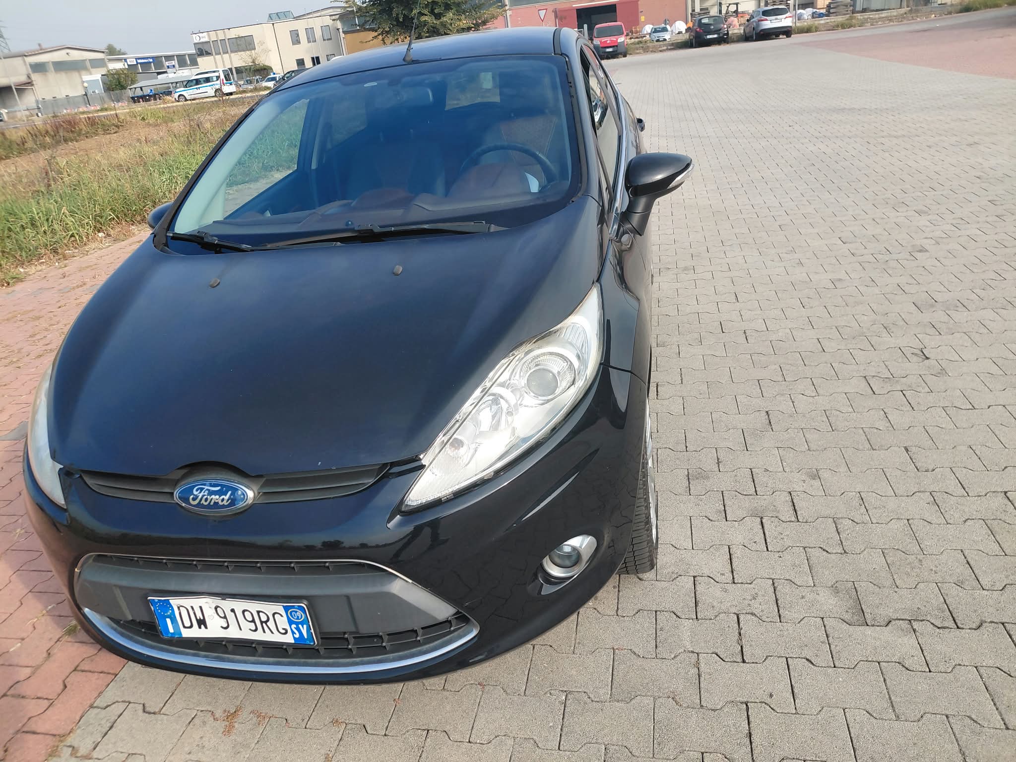 FORD FIESTA 1.4 TDCi 68CV – Allestimento Titanium (5 Porte) - immagine 14