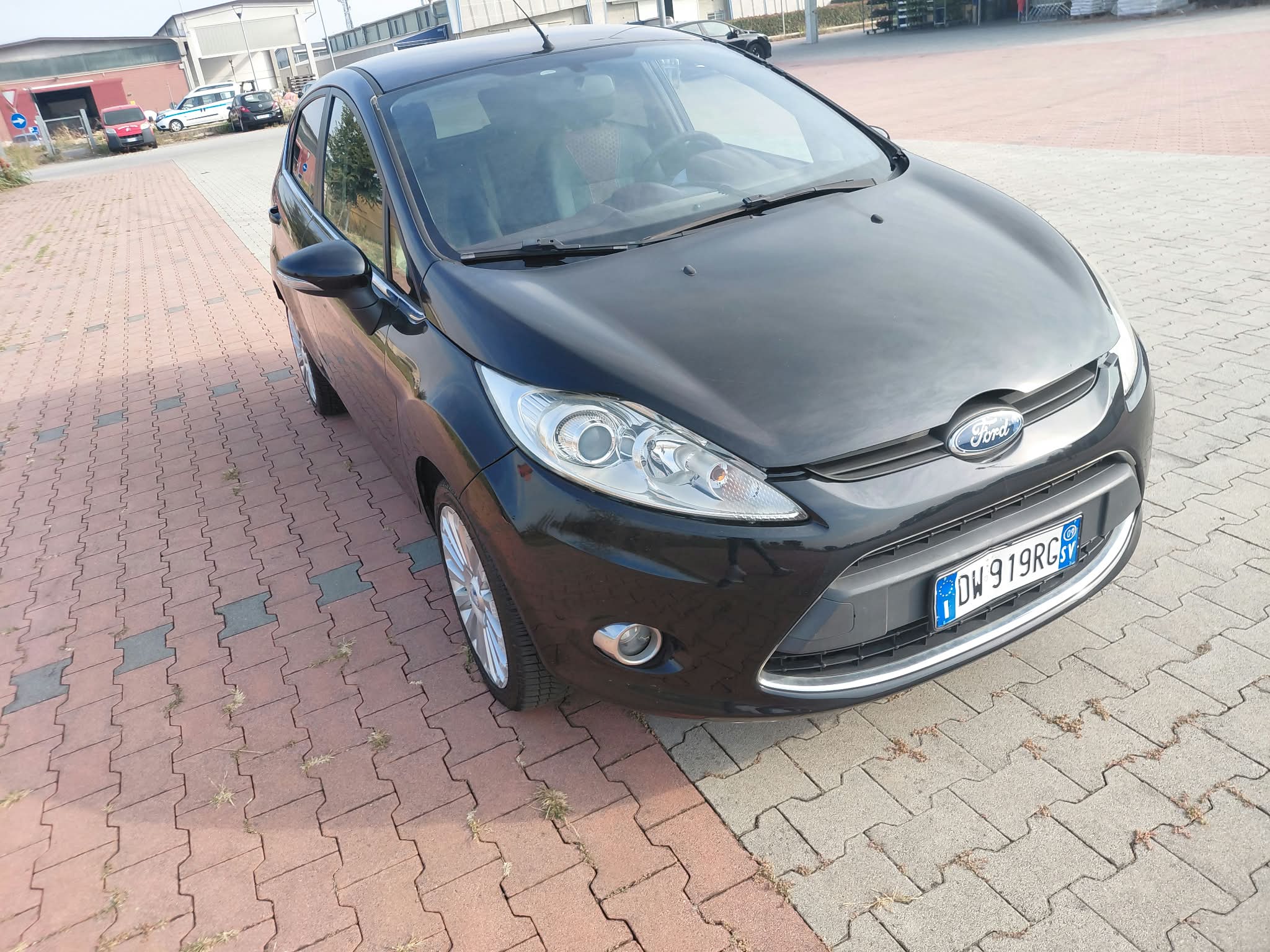 FORD FIESTA 1.4 TDCi 68CV – Allestimento Titanium (5 Porte) - immagine 20