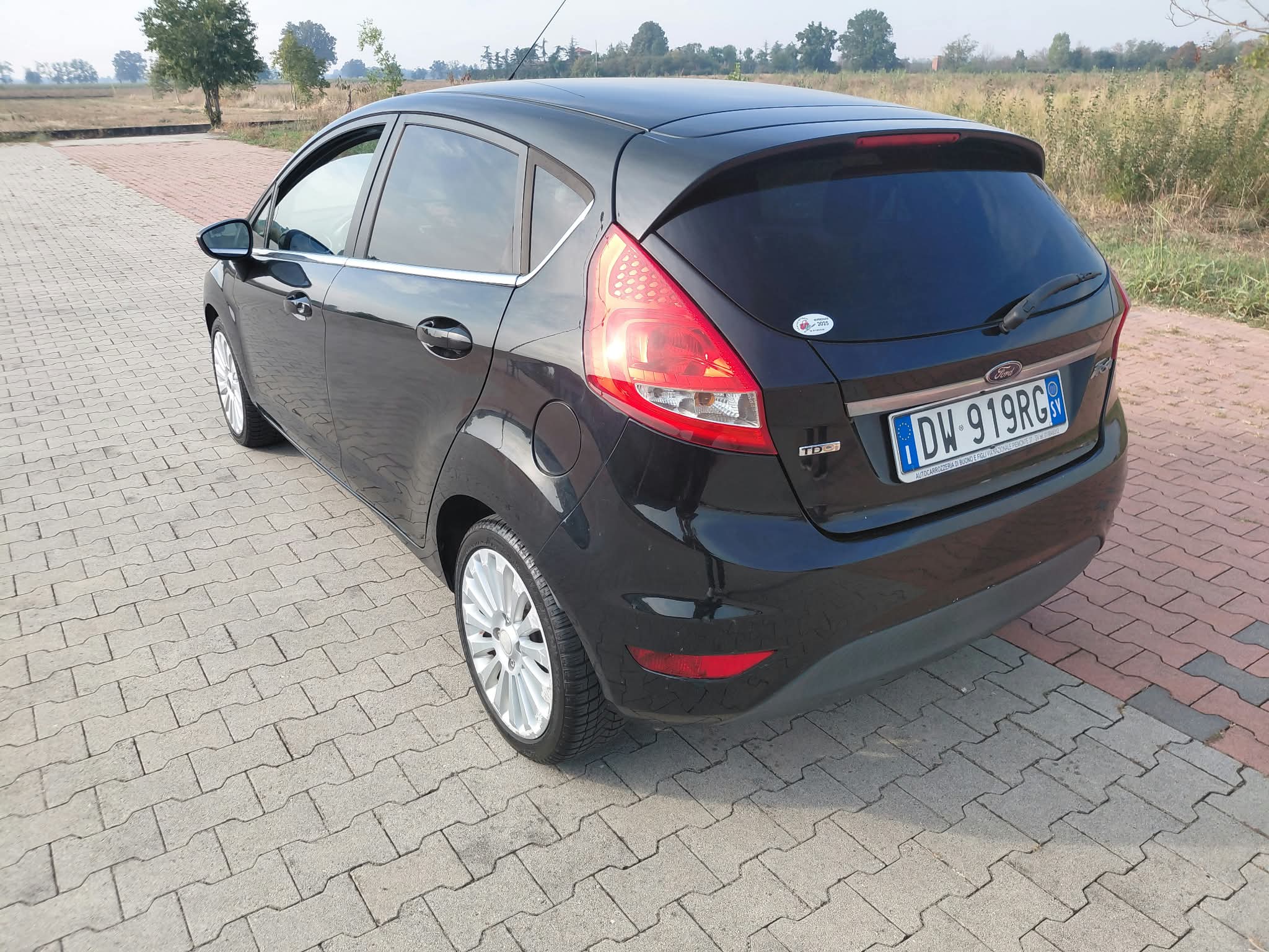 FORD FIESTA 1.4 TDCi 68CV – Allestimento Titanium (5 Porte) - immagine 28